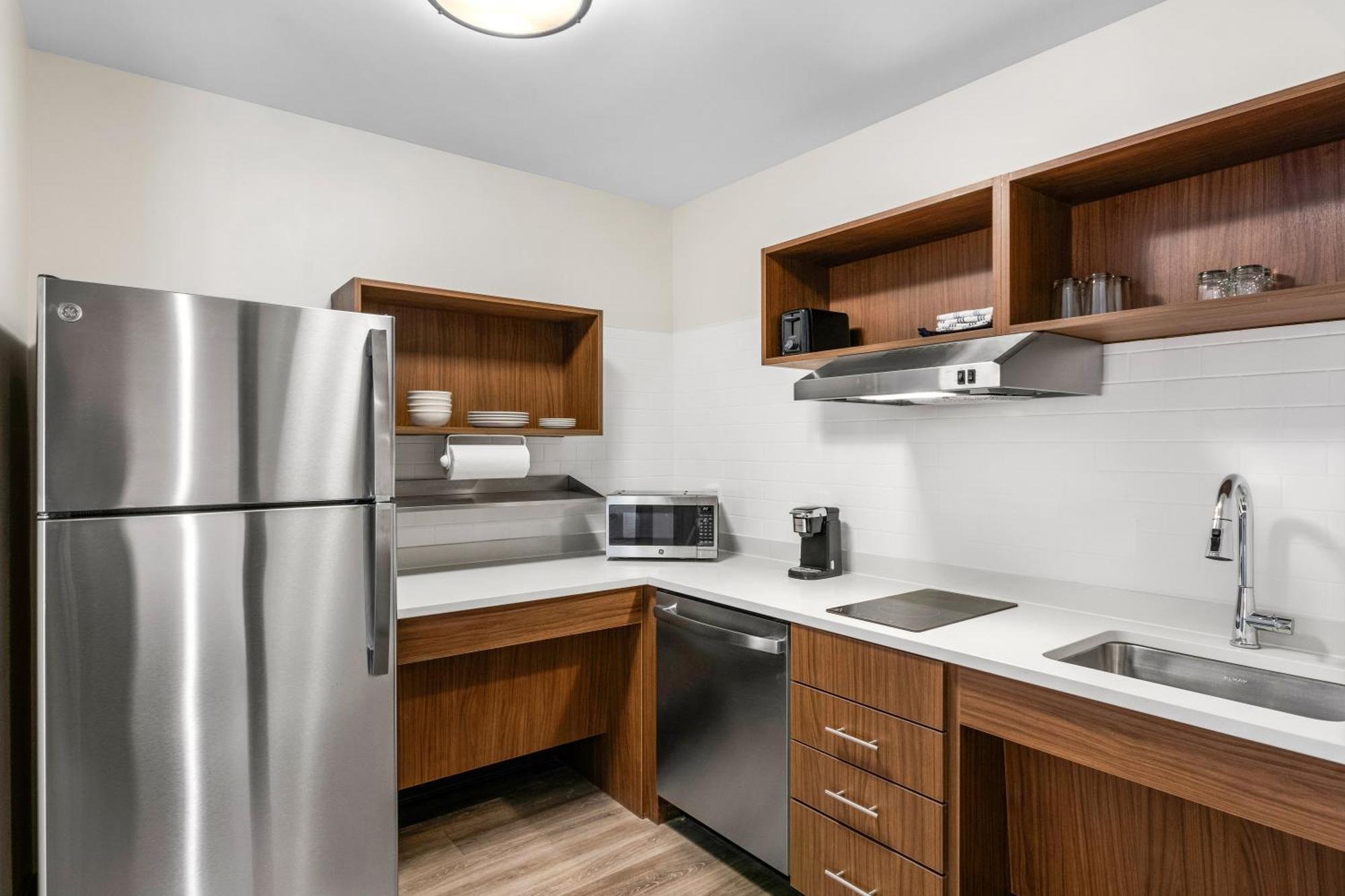 Everhome Suites Lexington - Horse Park Стая снимка