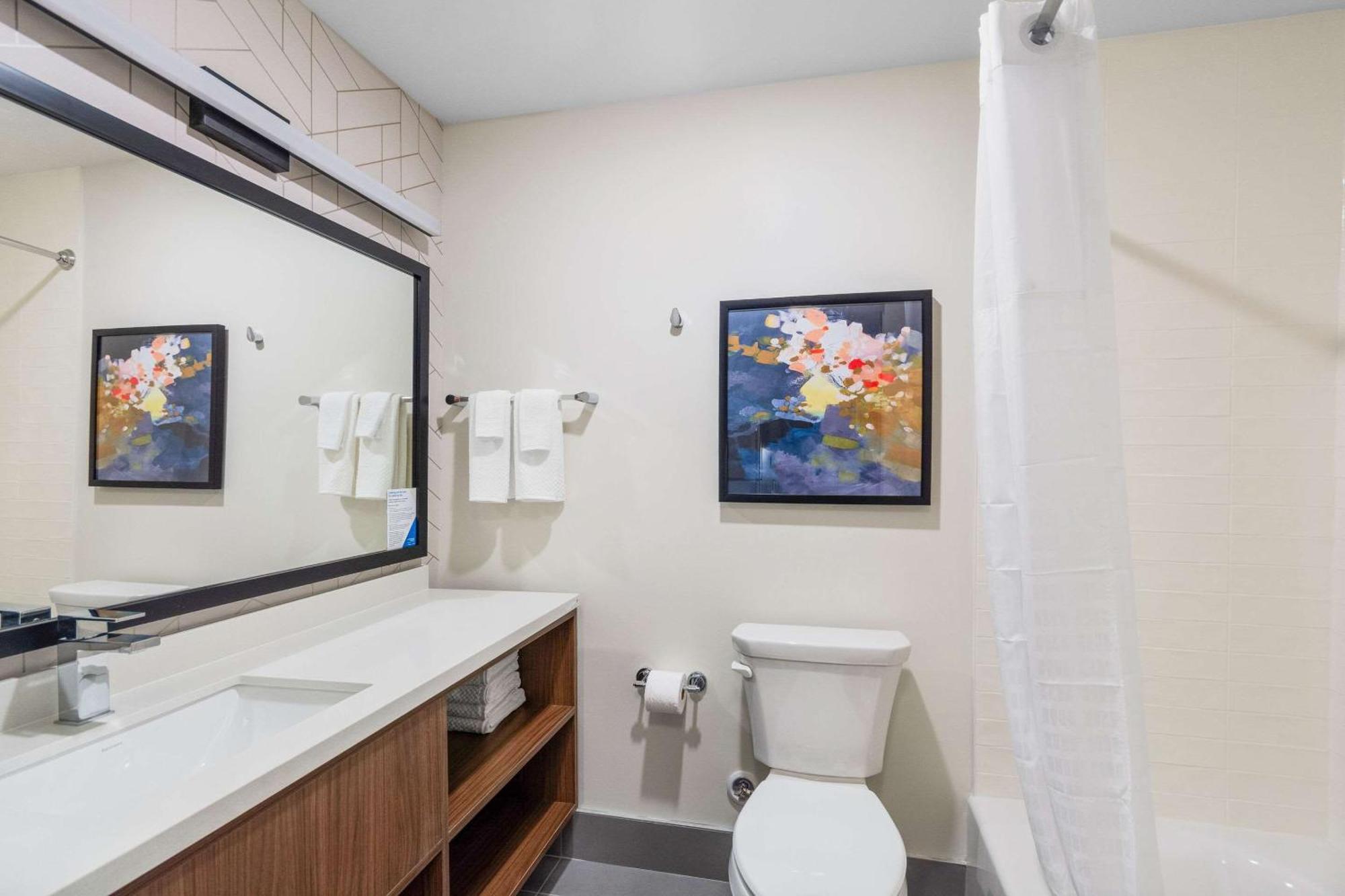Everhome Suites Lexington - Horse Park Екстериор снимка