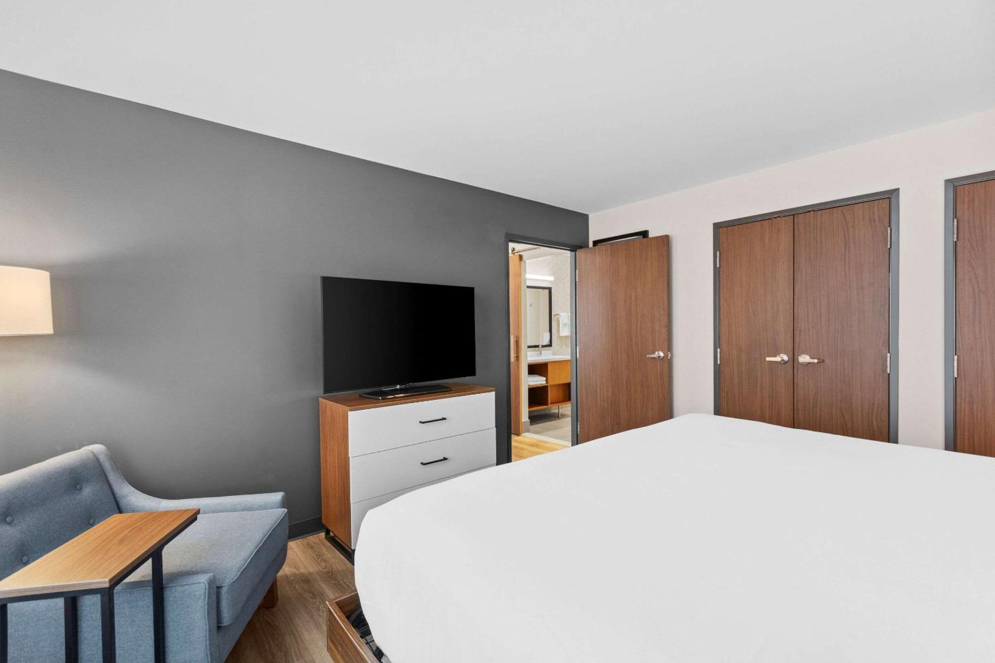 Everhome Suites Lexington - Horse Park Екстериор снимка