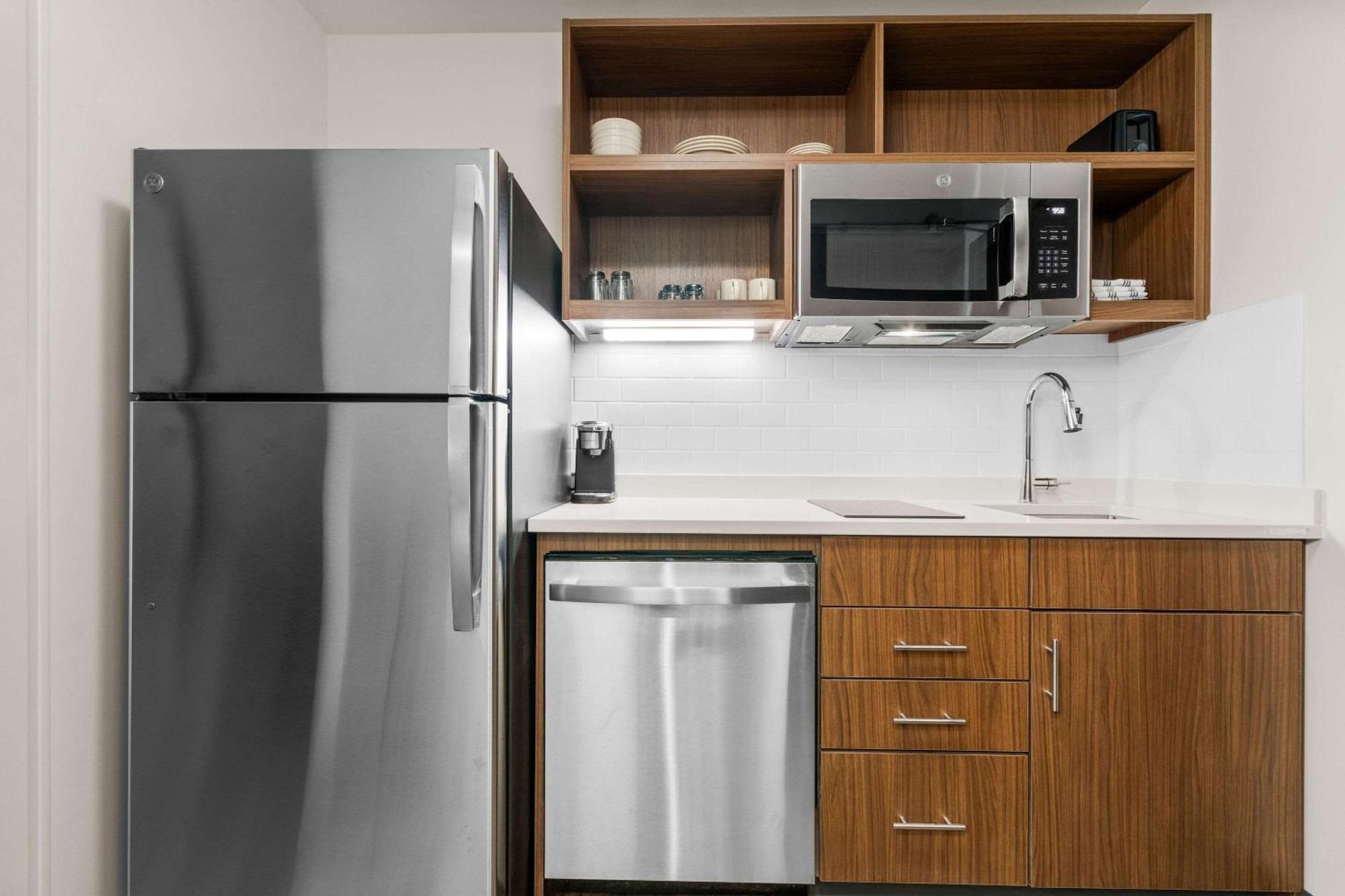 Everhome Suites Lexington - Horse Park Екстериор снимка