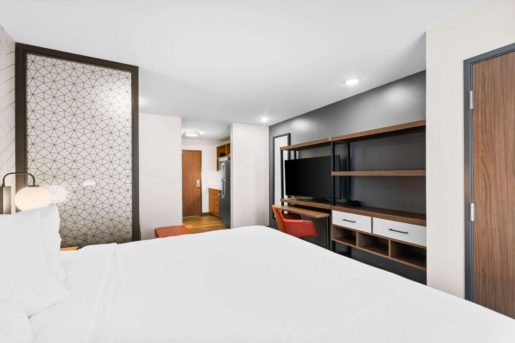 Everhome Suites Lexington - Horse Park Екстериор снимка